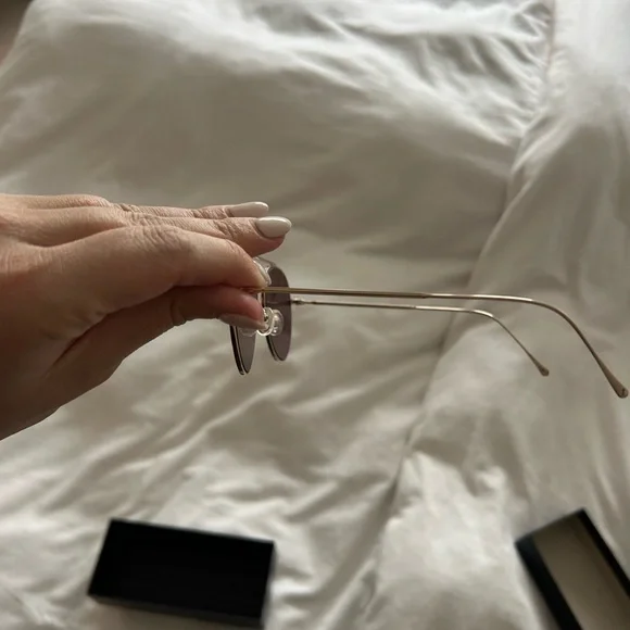 Gold Aviator Illesteva Sunglasses - Picture 3 of 4